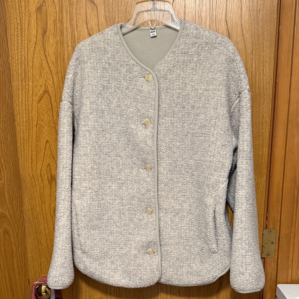 Uniqlo Women's Soft Gray Cardigan